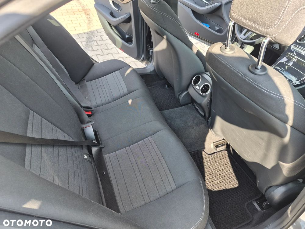 Mercedes-Benz Klasa C 220 d 9G-TRONIC Avantgarde - 11