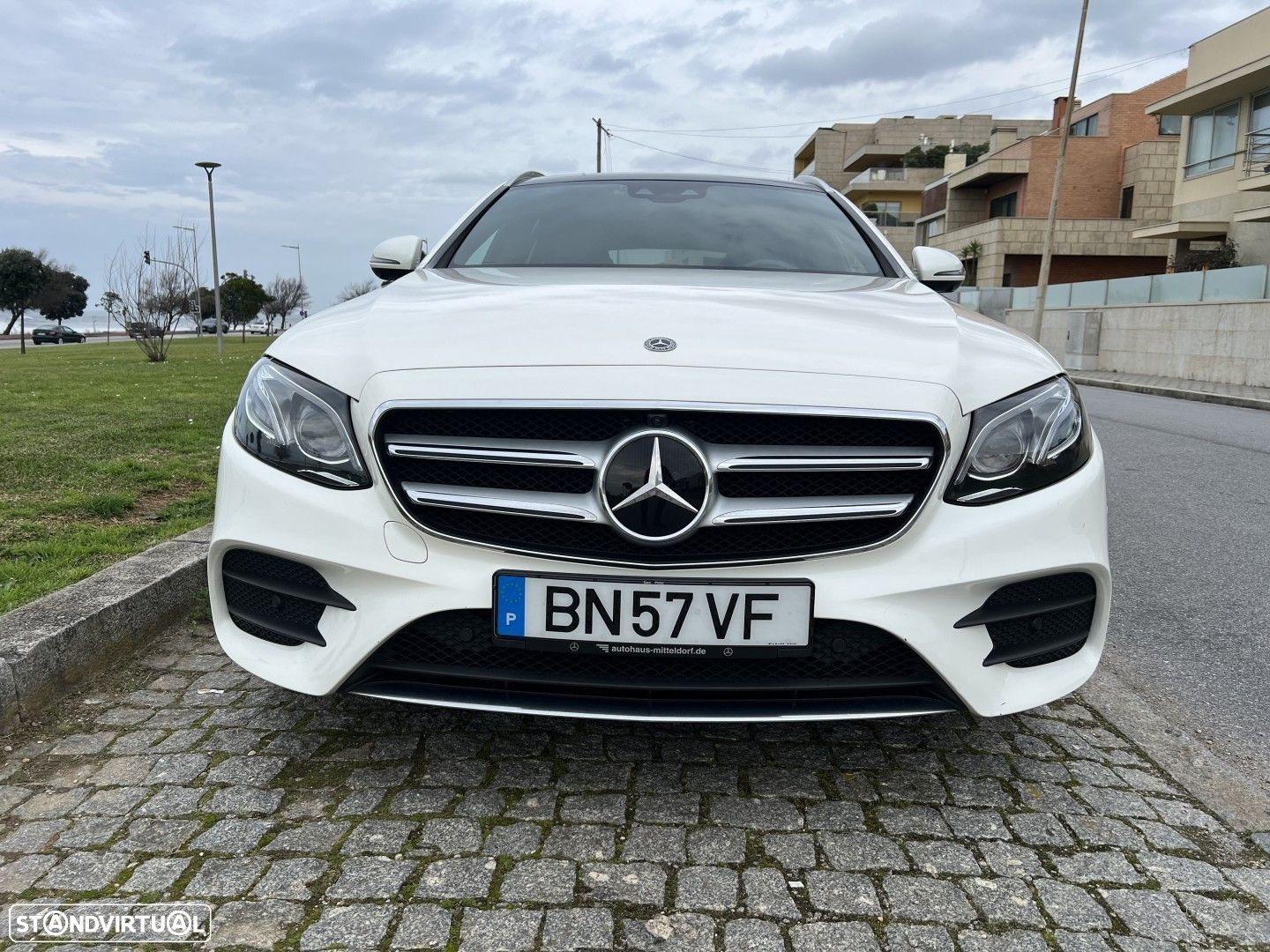 Mercedes-Benz E 300 de AMG Line - 2