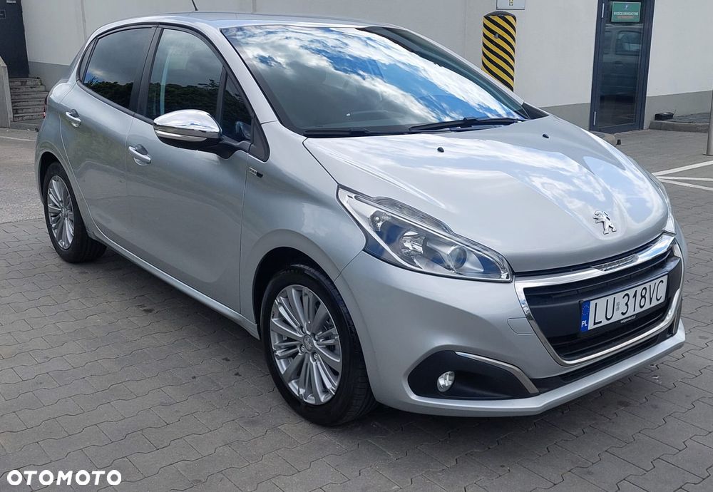 Peugeot 208 PureTech 82 Active - 11