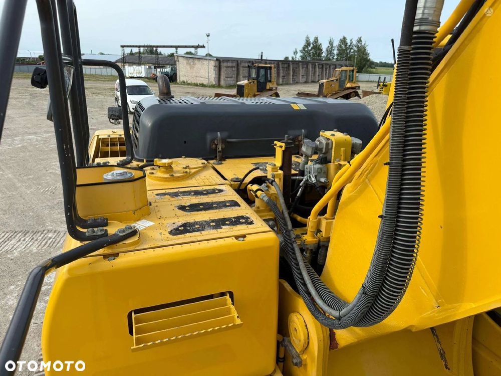 Komatsu PC 240 LC-10 - 17