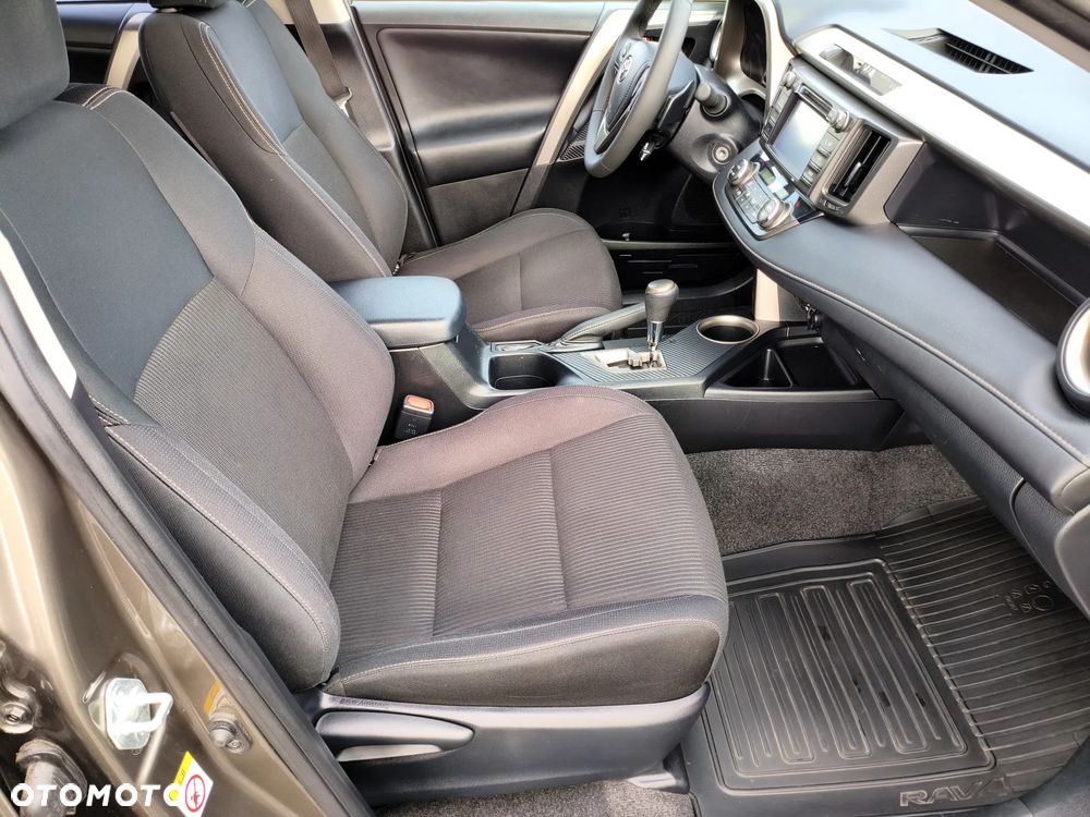 Toyota RAV4 - 25