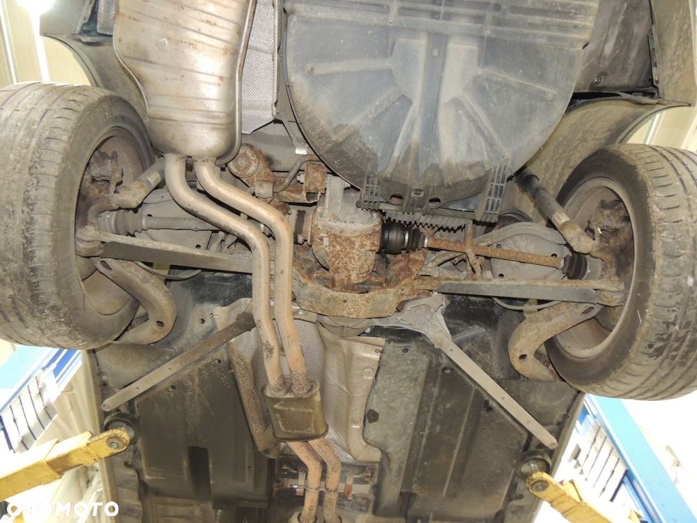 Most tył BMW X3 E83 2.5i