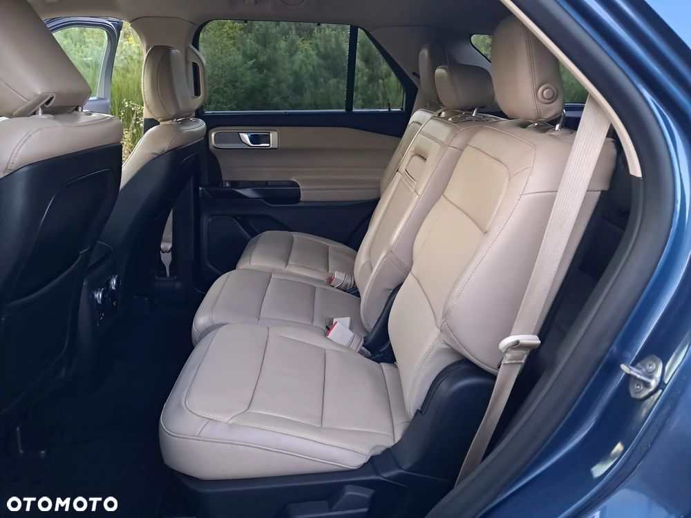 Ford Explorer - 25