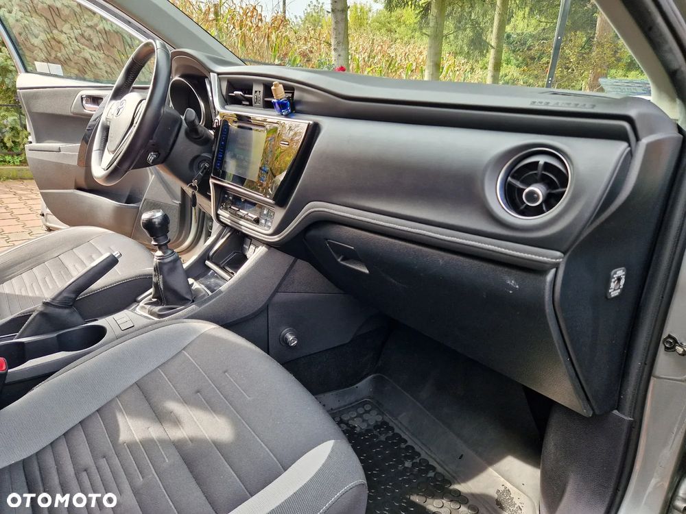 Toyota Auris 1.6 Comfort - 27