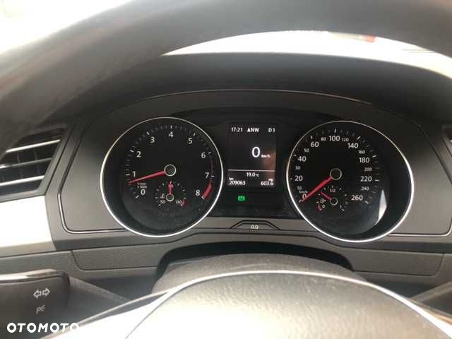 Volkswagen Passat - 3