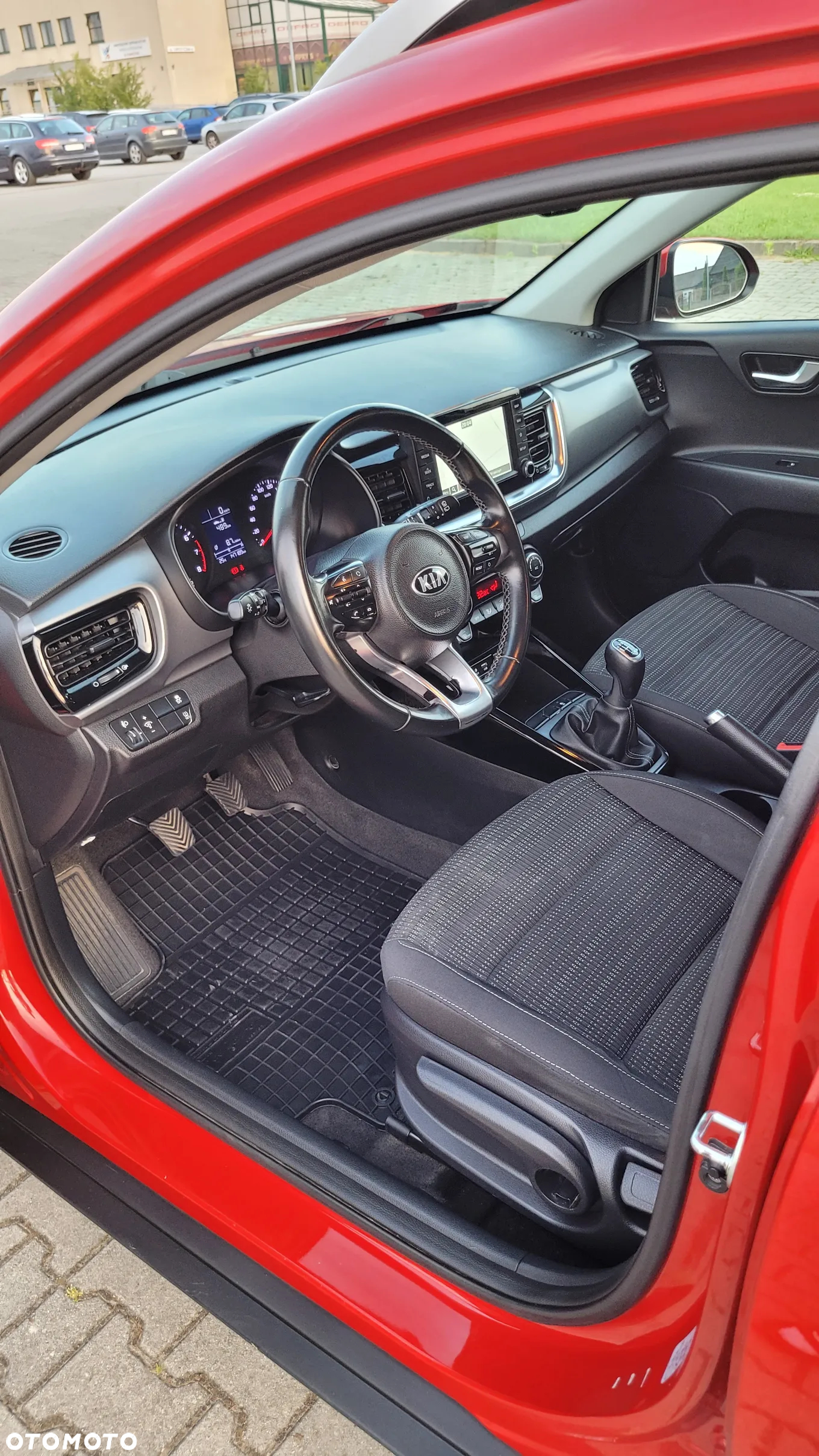 Kia Stonic - 8