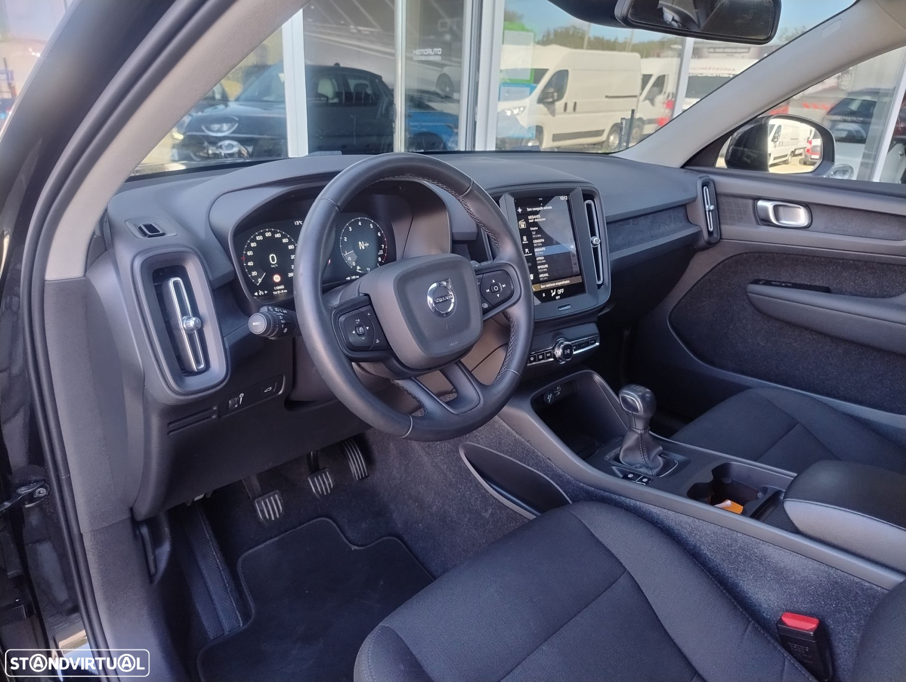 Volvo XC 40 1.5 T2 Momentum - 13