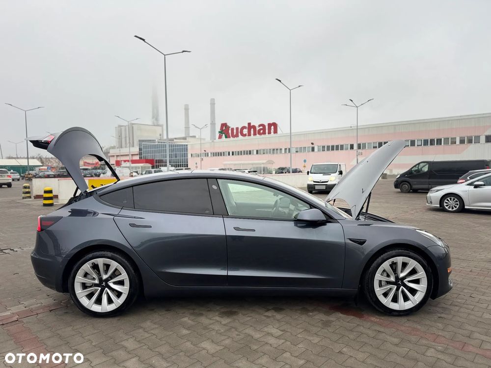 Tesla Model 3 RWD - 19