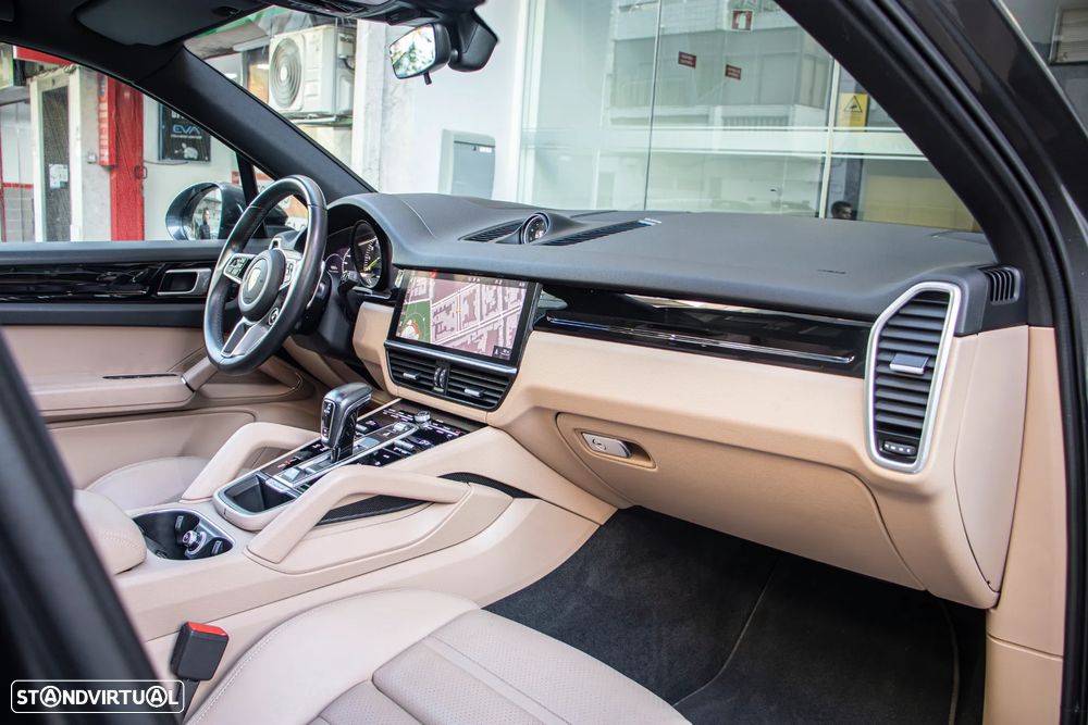 Porsche Cayenne E-Hybrid - 35