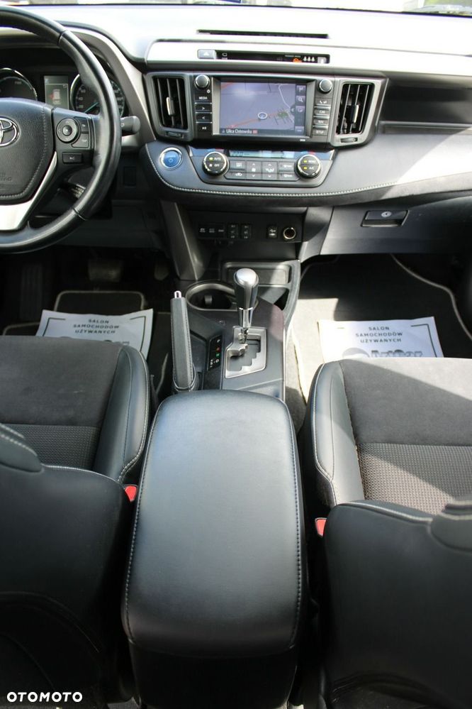 Toyota RAV4 - 24