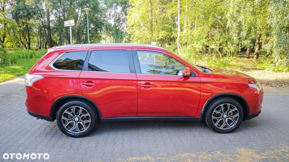 Mitsubishi Outlander 2.0 Instyle Navi 4WD CVT - 6