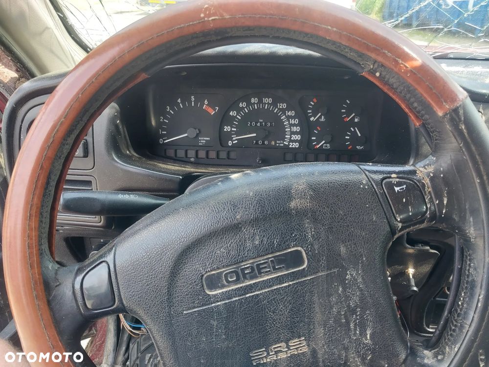 Opel Frontera A Long 4x4 terenówka silnik 2.2 Benzyna X22XE X22SE skrzynia biegów most reduktor napęd rama poroże kangur bumper przód wał wachacz bak zbiornik osłona koła felgi szyba wydech hak holowniczy lampa zamek koło zapasowe klapa tył tylna szyba uchylna NA CZĘŚCI WSZYSTKIE CZĘŚCI - 16