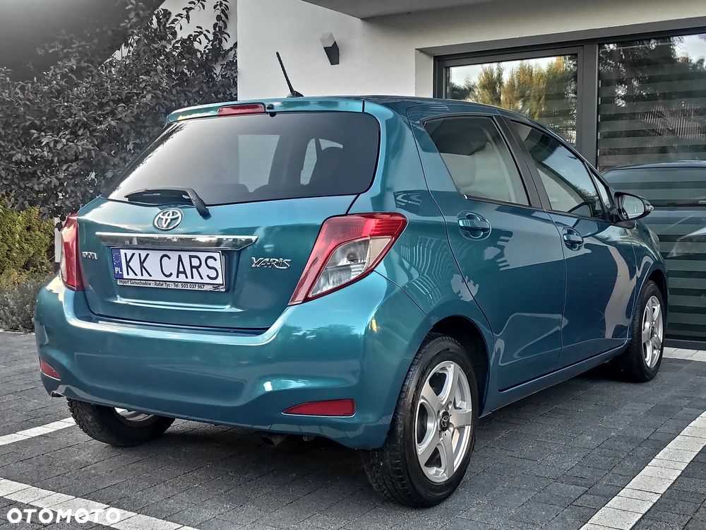 Toyota Yaris - 7