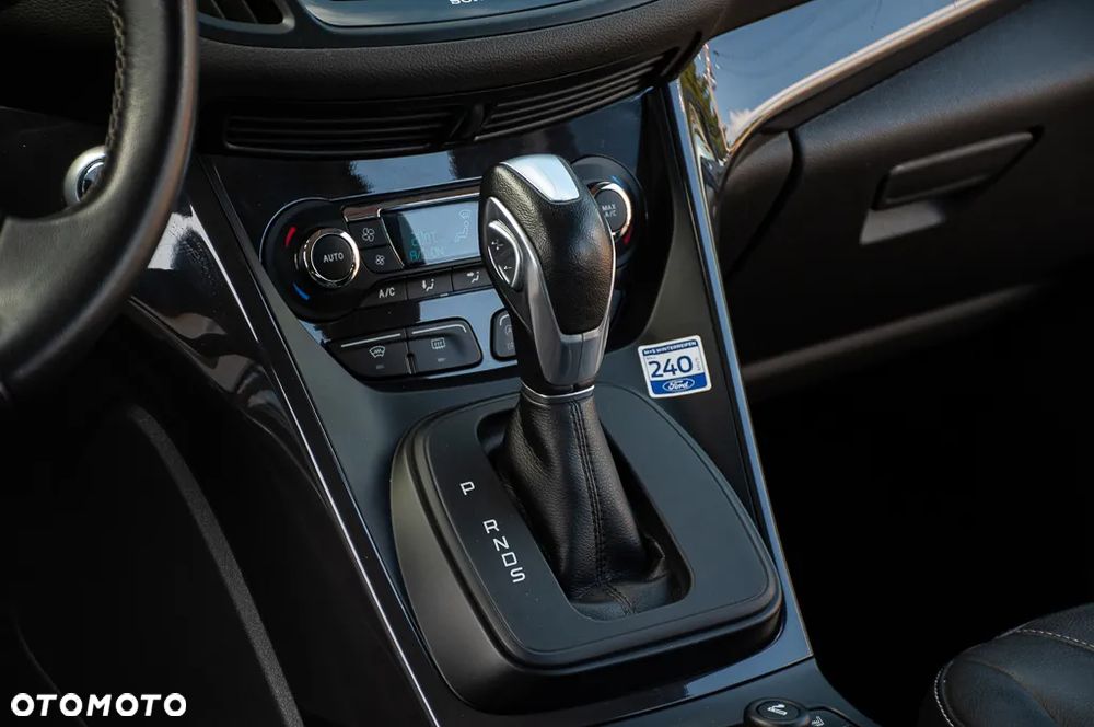 Ford Kuga - 25