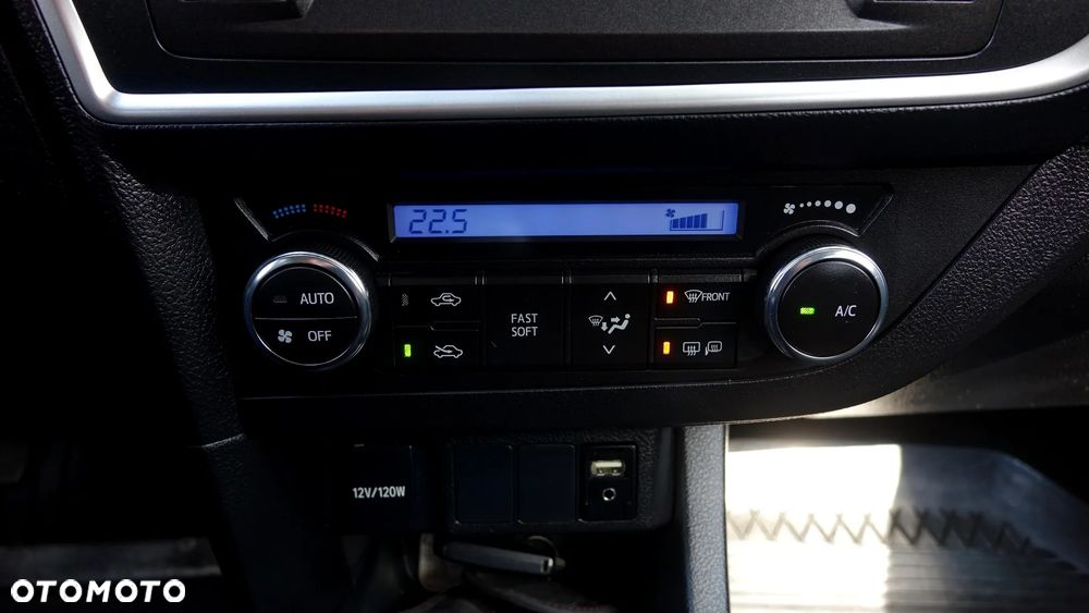 Toyota Auris - 21