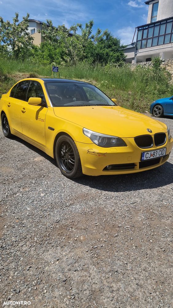 BMW Seria 5 520i - 8