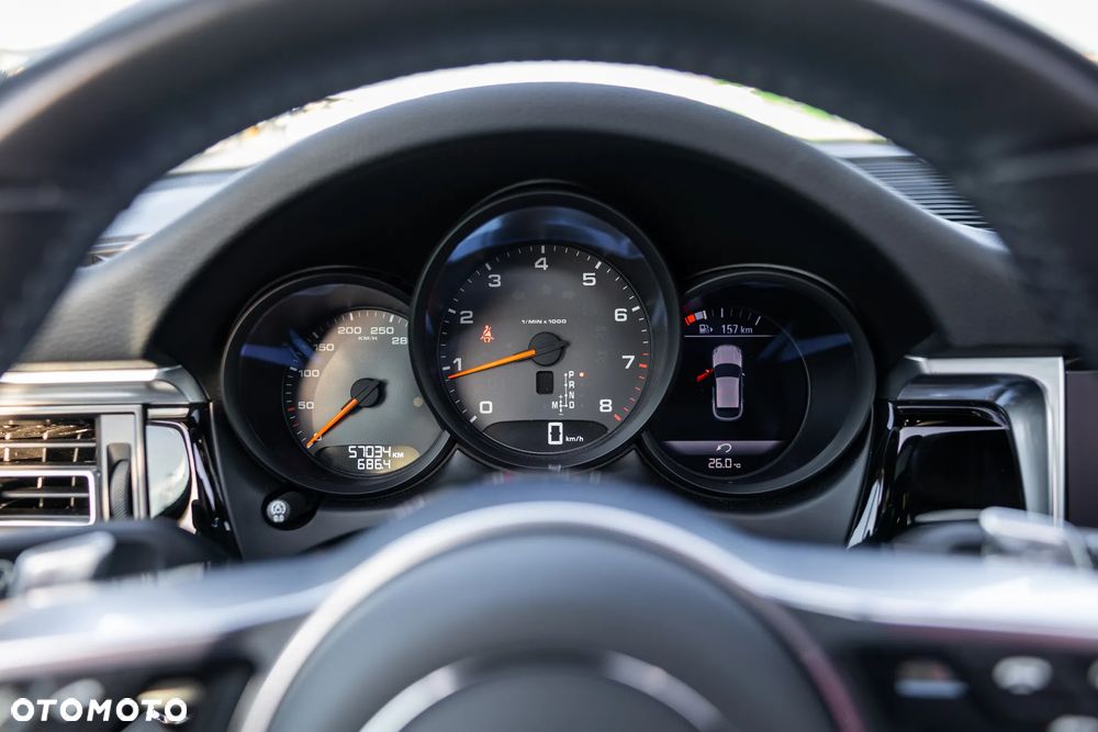 Porsche Macan - 19