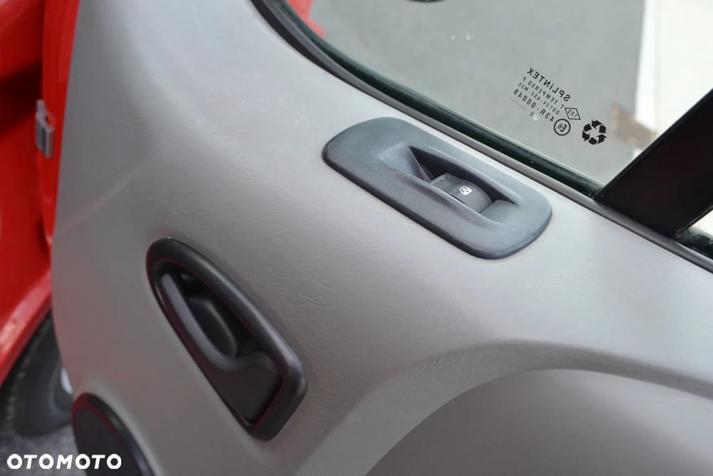 Opel Vivaro - 19