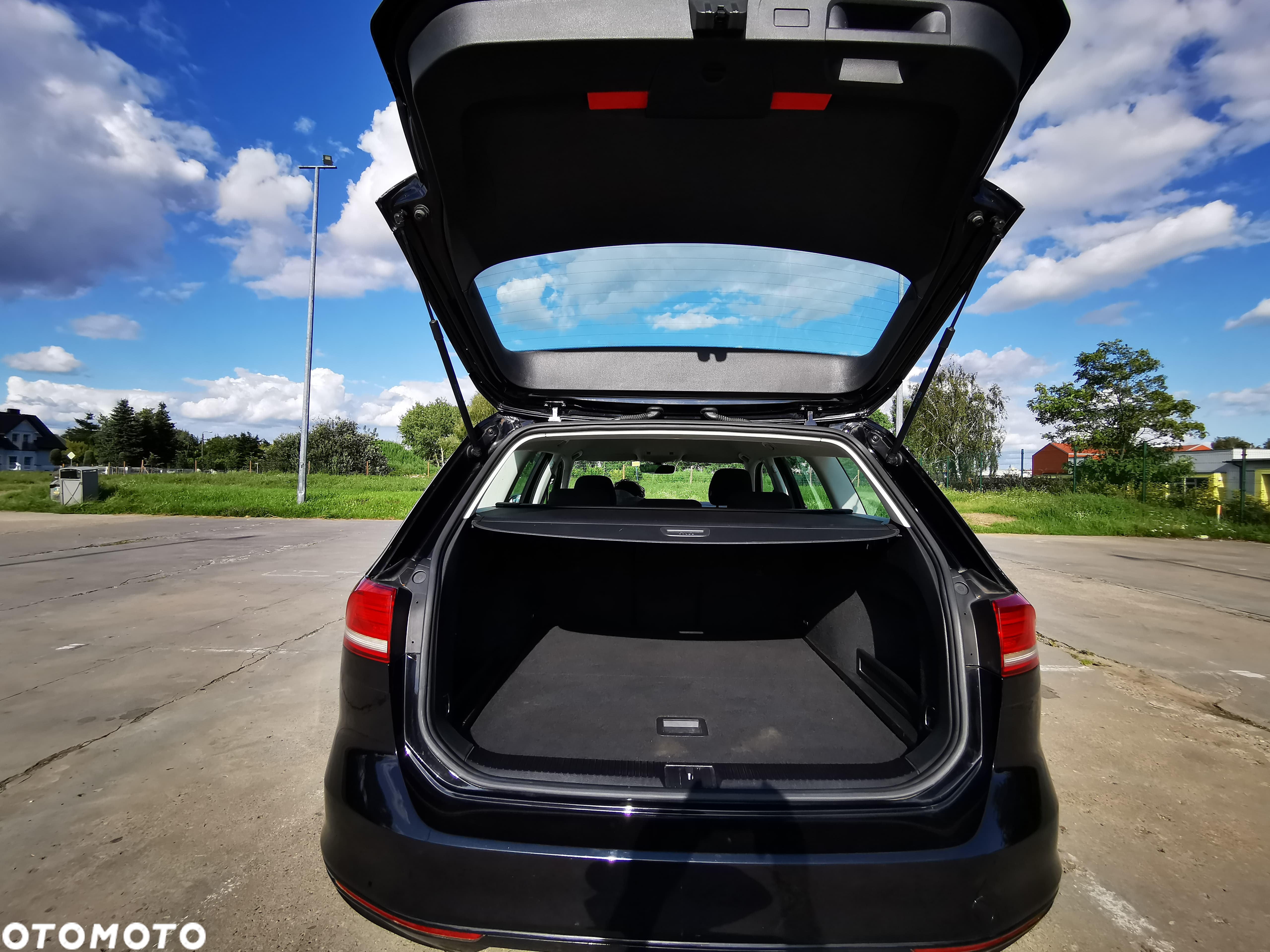 Volkswagen Passat 1.4 TSI BMT Comfortline - 25