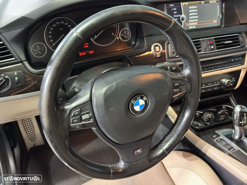 BMW 525 d Pack M Auto - 19
