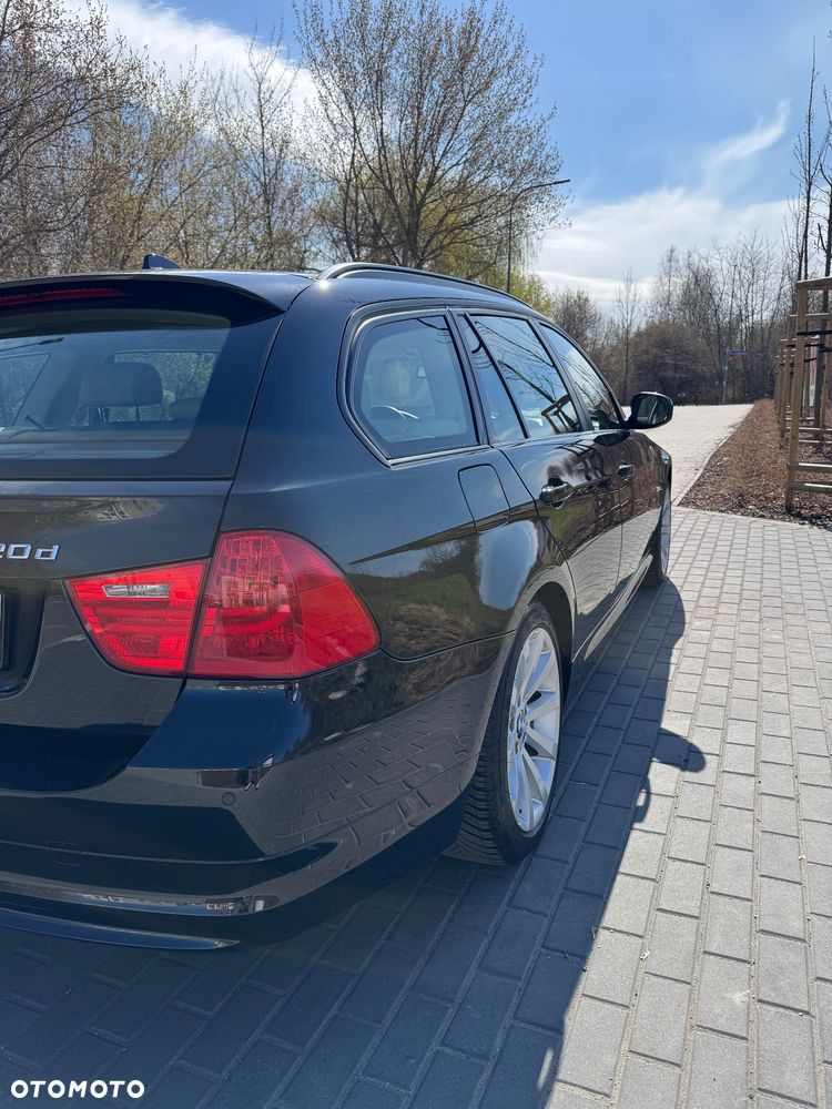BMW Seria 3 320d DPF - 6