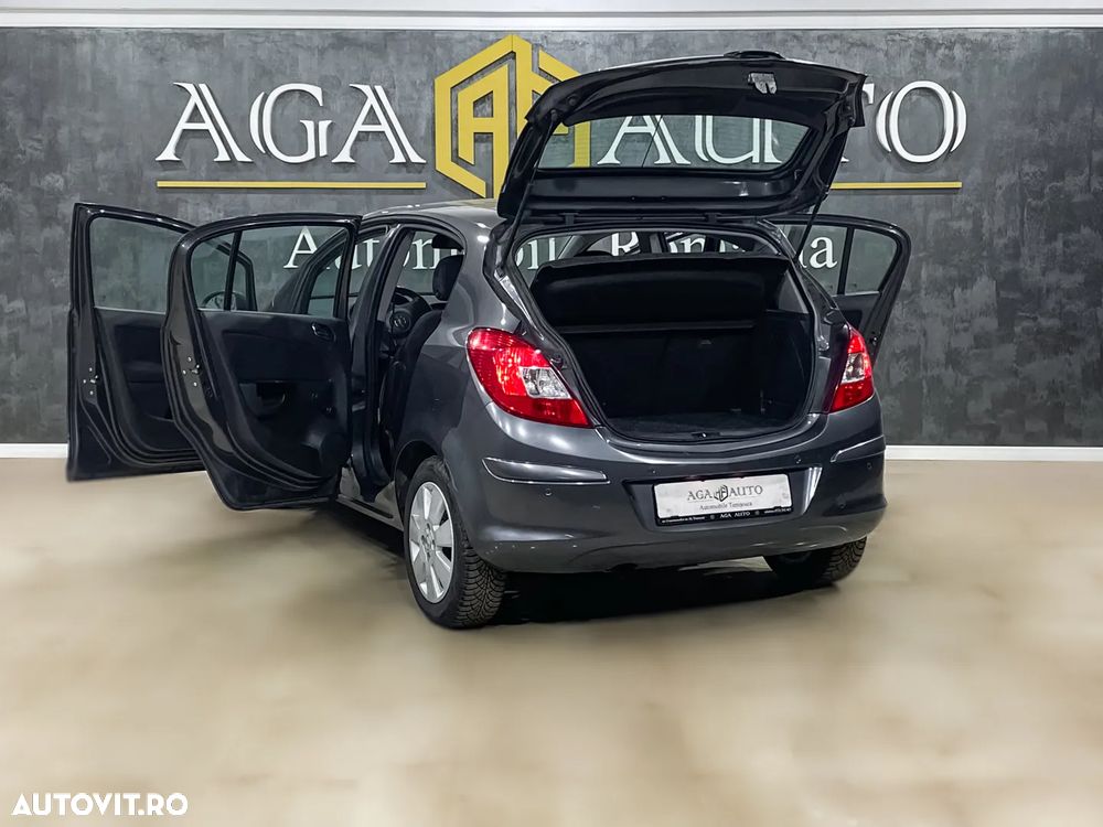 Opel Corsa 1.2 Essentia - 19
