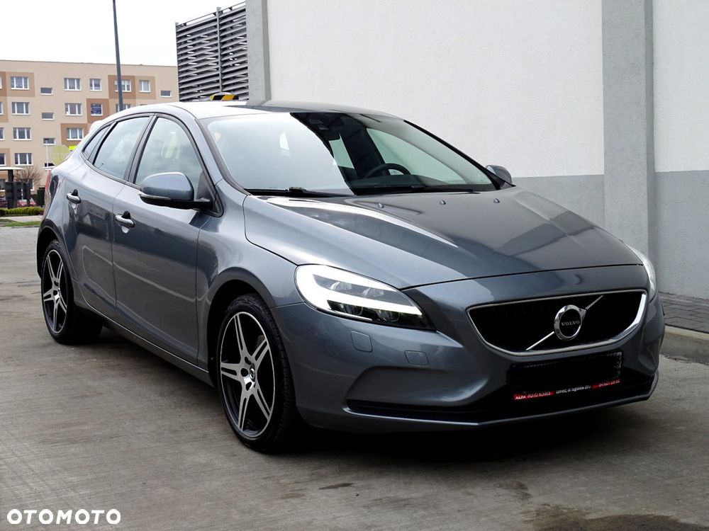 Volvo V40 D3 Momentum - 3