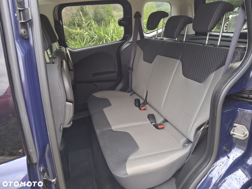 Ford Tourneo Courier 1.0 EcoBoost Ambiente - 13