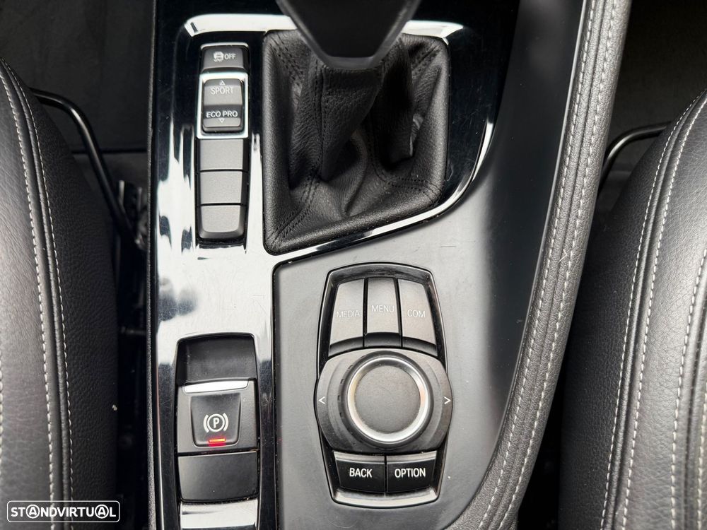 BMW X1 16 d sDrive Line Sport - 11