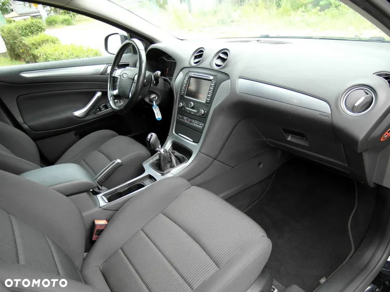Ford Mondeo 2.0 TDCi Titanium - 18