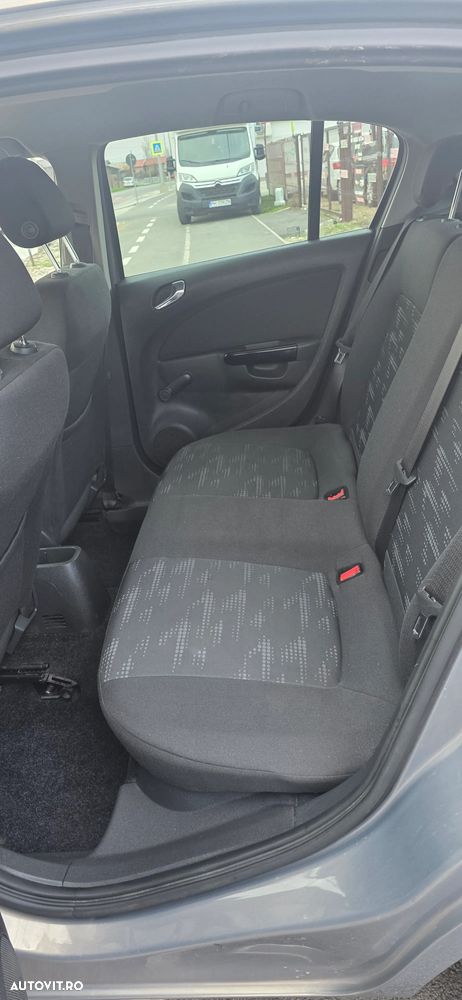 Opel Corsa 1.4 16V Satellite - 19