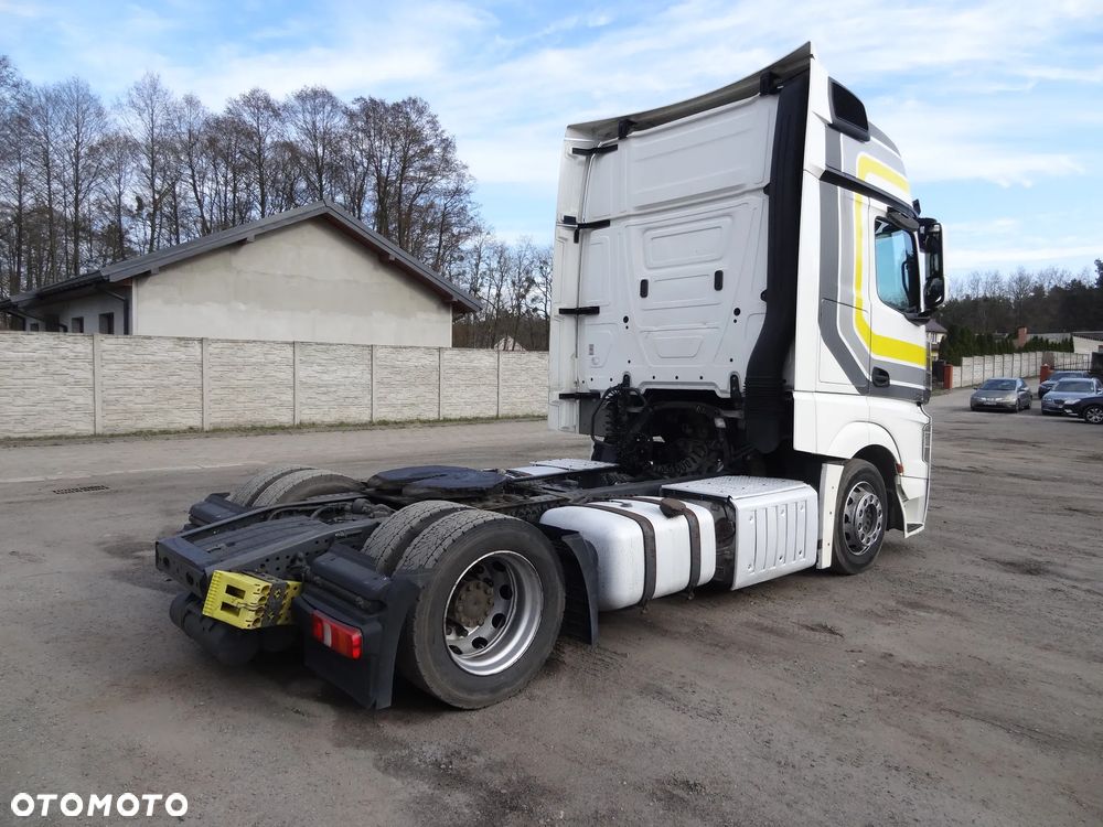 Mercedes-Benz ACTROS - 5