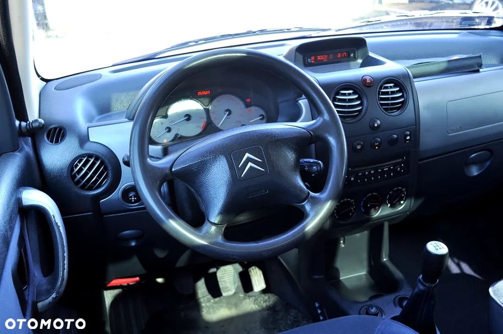 Citroën Berlingo II 1.6i Impress Luxe - 16