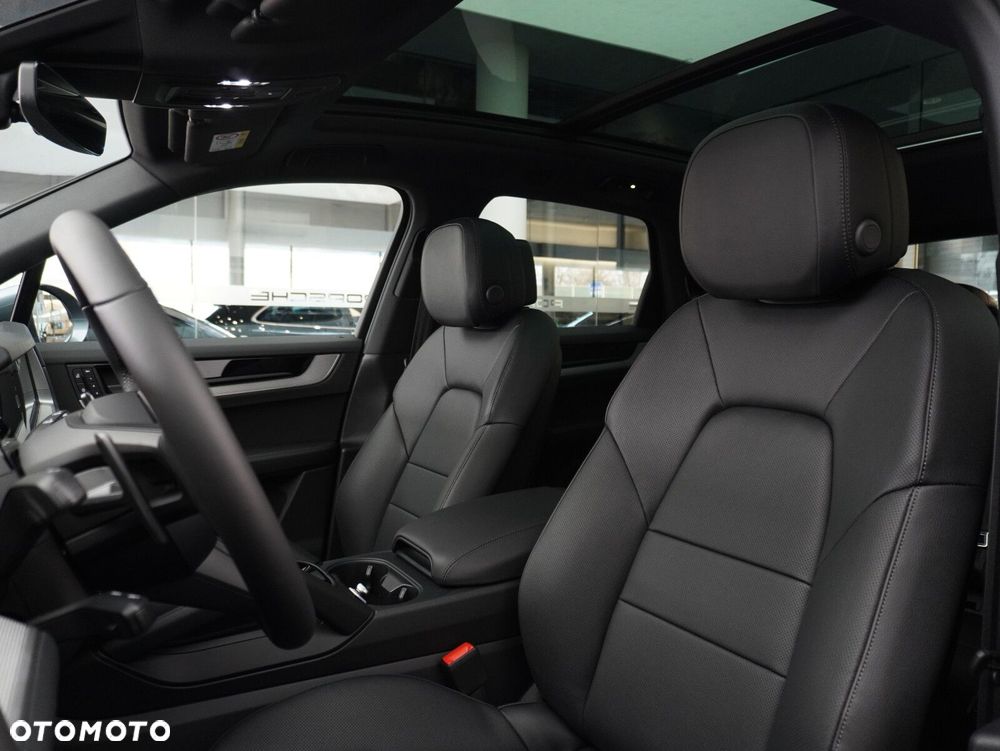 Porsche Cayenne - 30