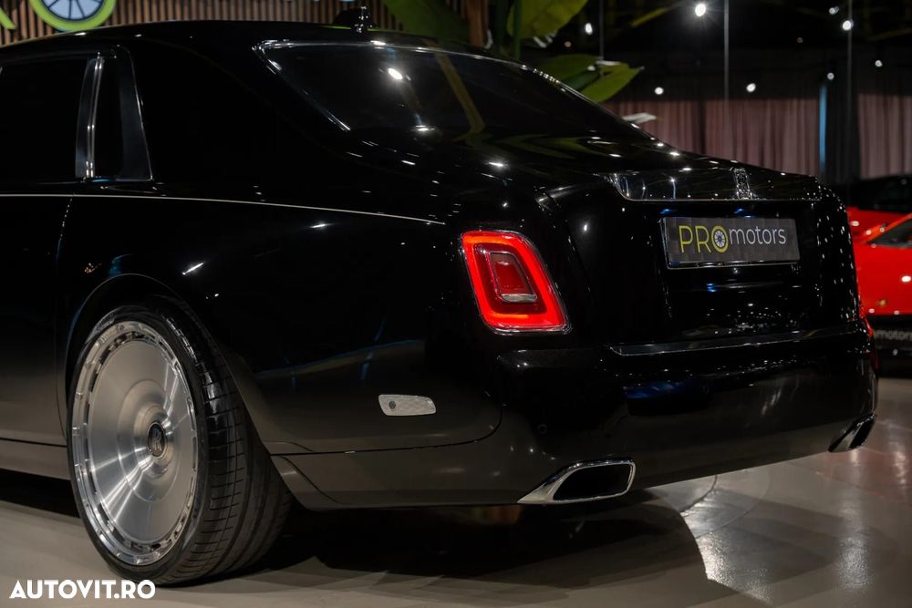 Rolls-Royce Phantom - 7