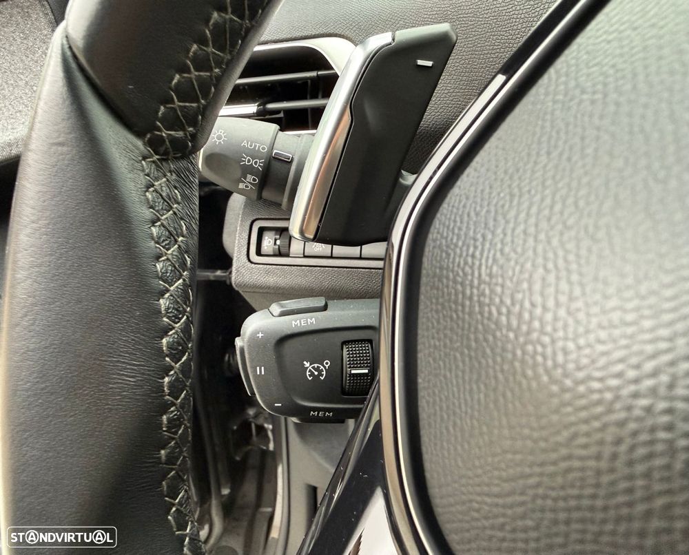 Peugeot 5008 1.5 BlueHDi Allure EAT8 - 14