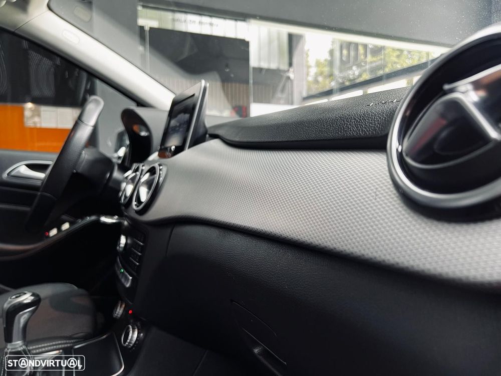 Mercedes-Benz B 180 d Style - 35