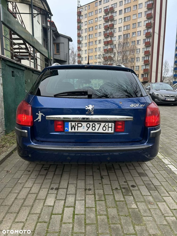 Peugeot 407 2.0 HDI Premium navtech gama - 8