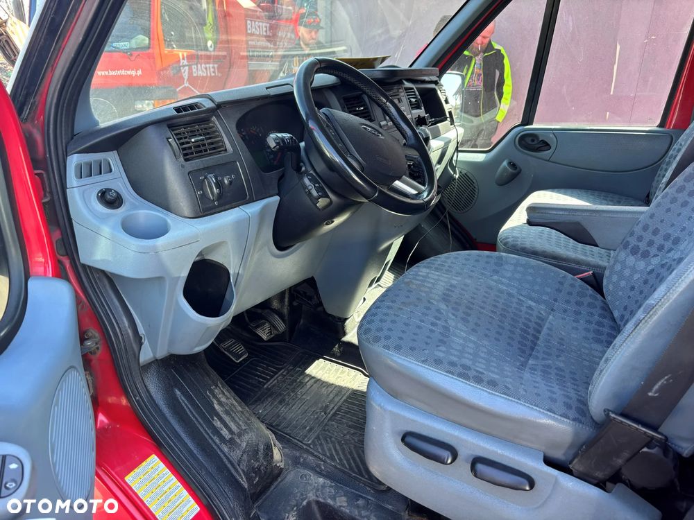 Ford Transit - 4
