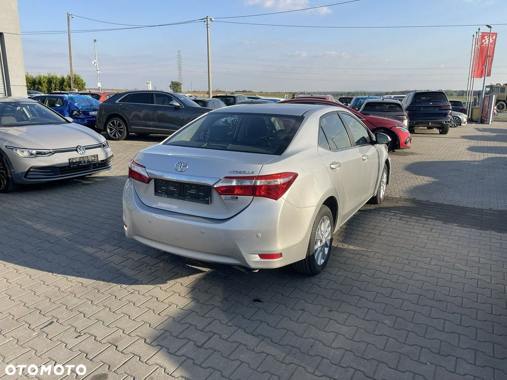 Toyota Corolla 1.6 Classic Plus - 2