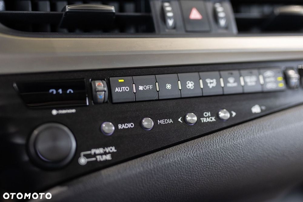 Lexus ES - 25