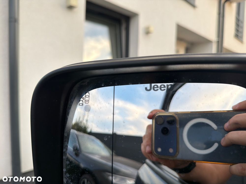 Jeep Renegade - 33
