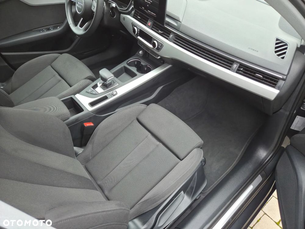 Audi A4 Limousine 35 TFSI mHEV S tronic - 14