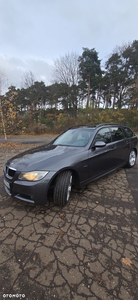 BMW Seria 3 318i - 1