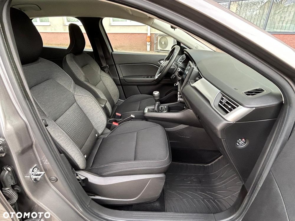 Renault Captur TCe 100 INTENS - 24