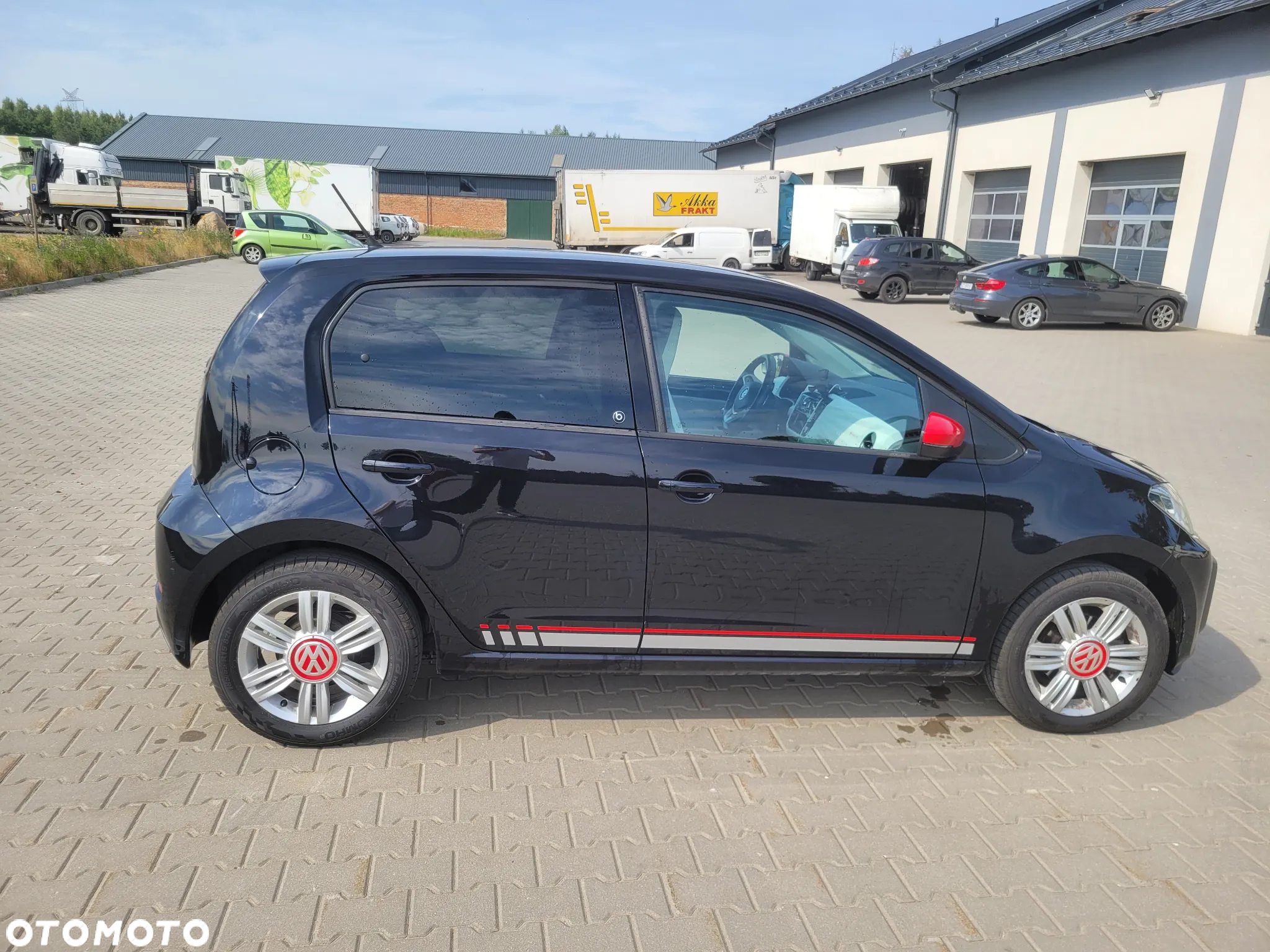 Volkswagen up! 1.0 TSI beats - 3