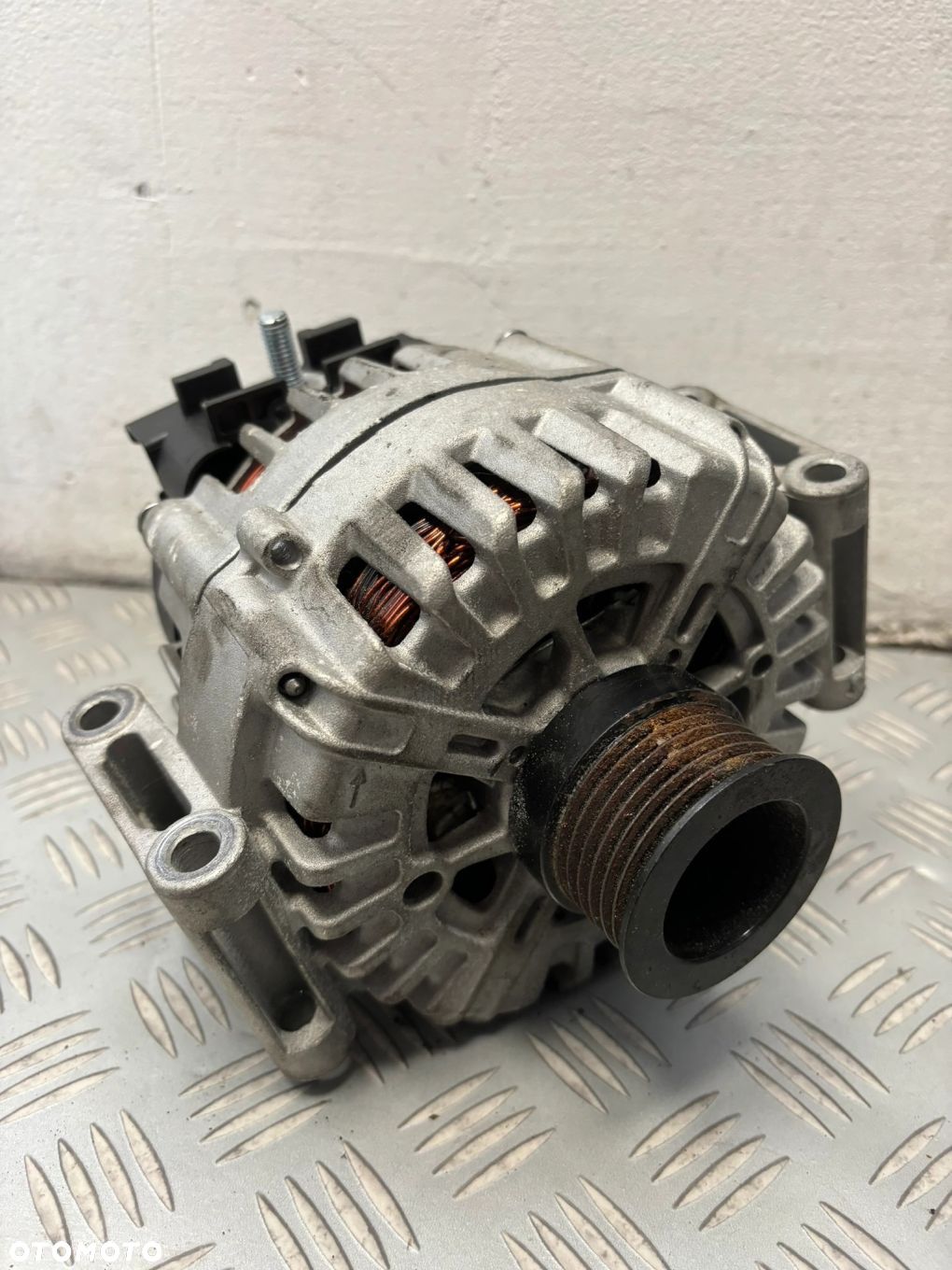 ALTERNATOR MERCEDES C-KLASA W205 A0009062822 ORG - 1