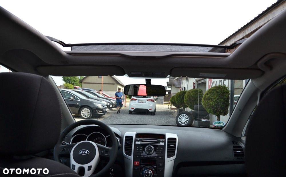 Kia Venga - 27