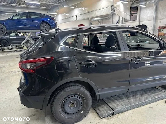 Nissan Qashqai 1.6 DIG-T 360 - 2