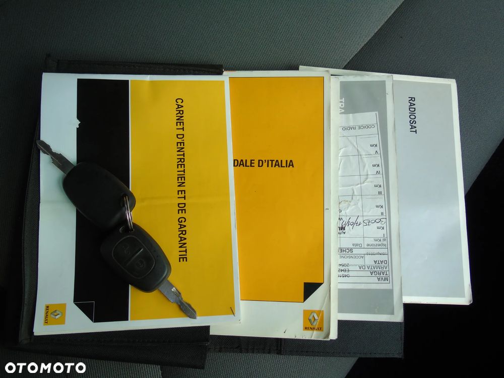 Renault Trafic - 15